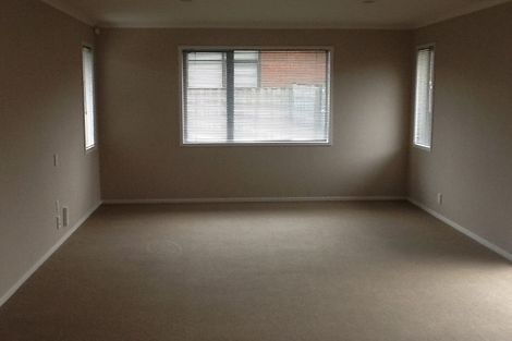Photo of property in 487 Te Irirangi Drive, Flat Bush, Auckland, 2013