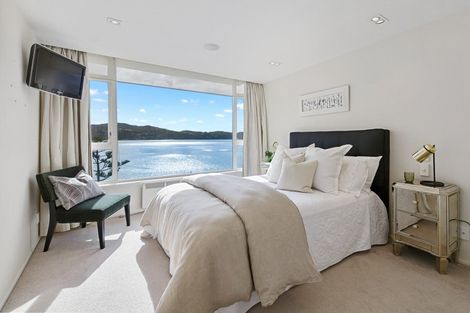 Photo of property in Oriana Apartments, 248 Oriental Parade, Oriental Bay, Wellington, 6011