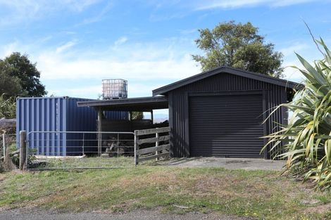 Photo of property in 407 Mount Curl Road, Hunterville, 4784