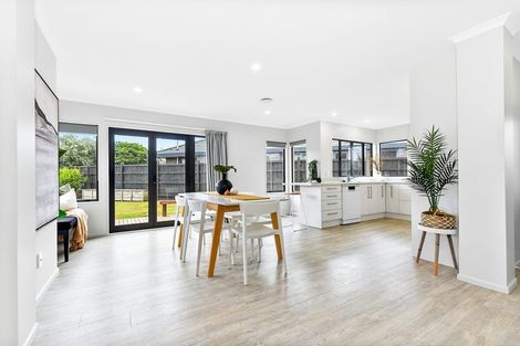 Photo of property in 13 Mangakoea Place, St Andrews, Hamilton, 3200