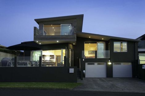 Photo of property in 15 Tiromoana Crescent, Bell Block, New Plymouth, 4312