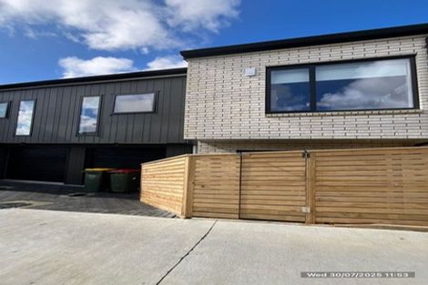 Photo of property in 98d Royal Road, Massey, Auckland, 0614