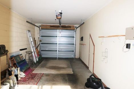 Photo of property in 1/20a Old Lake Road, Narrow Neck, Auckland, 0622