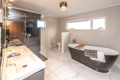 Photo of property in 100 Western Line, Brunswick, Whanganui, 4571