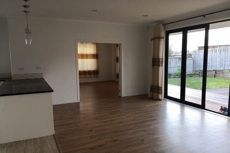 Photo of property in 32 Sirius Crescent, Rototuna North, Hamilton, 3210