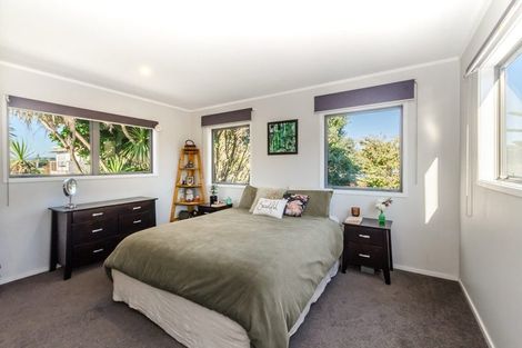 Photo of property in 48 Tutere Street, Waikanae Beach, Waikanae, 5036
