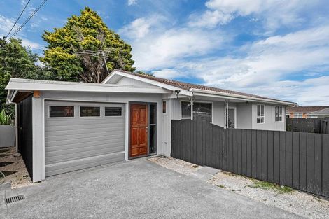 Photo of property in 2/10a Lupton Road, Manurewa, Auckland, 2102
