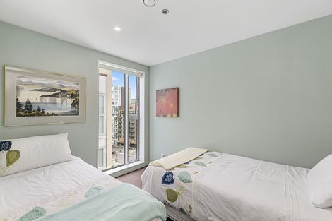 Photo of property in Portal Apartments, 8d/42 Cable Street, Te Aro, Wellington, 6011