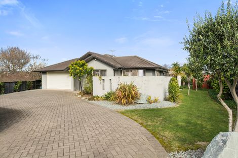 Photo of property in 12 Montrose Place, Pyes Pa, Tauranga, 3112