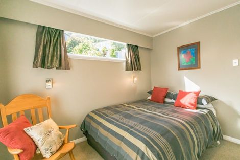 Photo of property in 14 Seaview Crescent, Picton, 7220