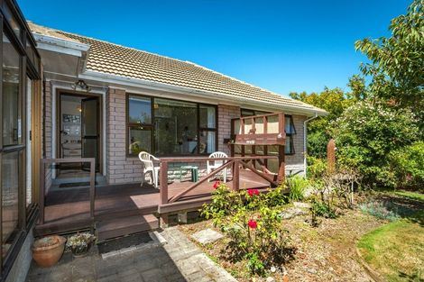 Photo of property in 7 Kingston Place, Bishopdale, Christchurch, 8053