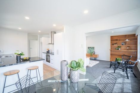 Photo of property in 6 Esk Street, Roslyn, Palmerston North, 4414