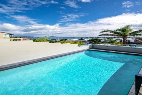 Photo of property in 72 Compass Way, Half Moon Bay, Auckland, 2012