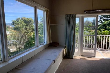 Photo of property in 18 Toru Road, Paraparaumu Beach, Paraparaumu, 5032