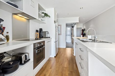 Photo of property in Algarve Apartments, 314/332 Maunganui Road, Mount Maunganui, 3116