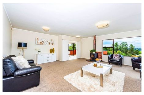 Photo of property in 15 Clearview Heights, Ranui, Auckland, 0612