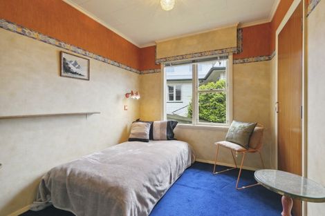 Photo of property in 103 Churchill Drive, Crofton Downs, Wellington, 6035