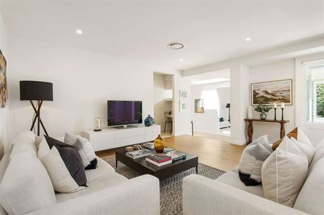 Photo of property in 25 Cox Street, Merivale, Christchurch, 8014