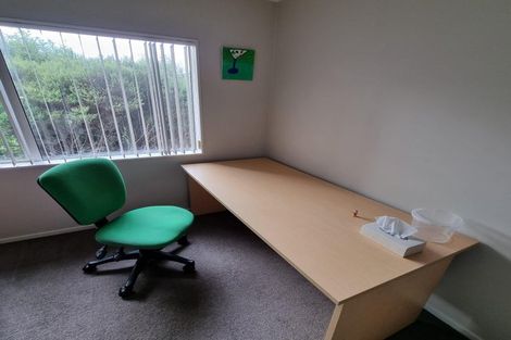 Photo of property in 8 Stubbs Place, Fairview Heights, Auckland, 0632