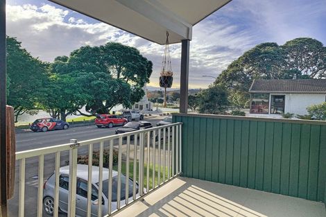 Photo of property in 65 Esplanade, Kaiti, Gisborne, 4010