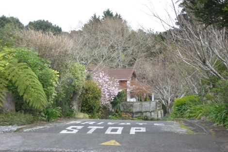 Photo of property in 22 Sequoia Grove, Merrilands, New Plymouth, 4312