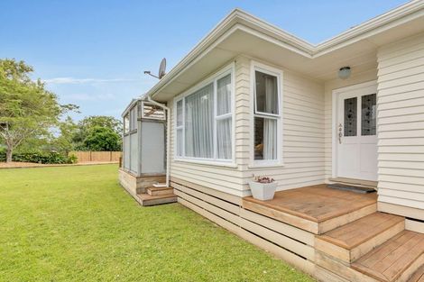 Photo of property in 41a Avenue Road, Foxton, 4814