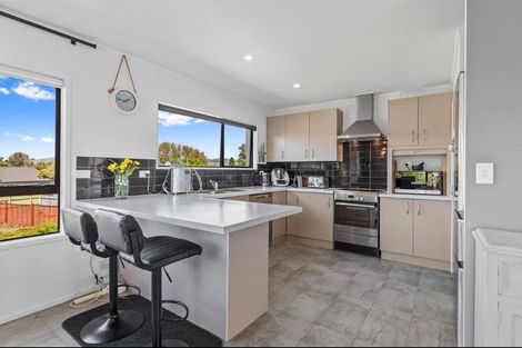 Photo of property in 10a Hayley Grove, Papamoa Beach, Papamoa, 3118