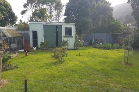 Photo of property in 7 Greenfield Street, Hector, 7822