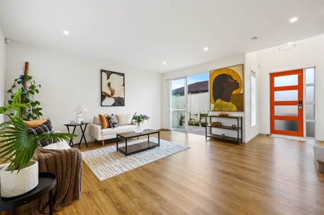 Photo of property in 25b Tudor Road, Henderson, Auckland, 0610