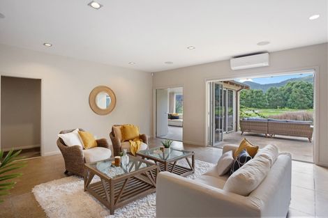 Photo of property in 28 Saint Andrews Drive, Pauanui, Hikuai, 3579