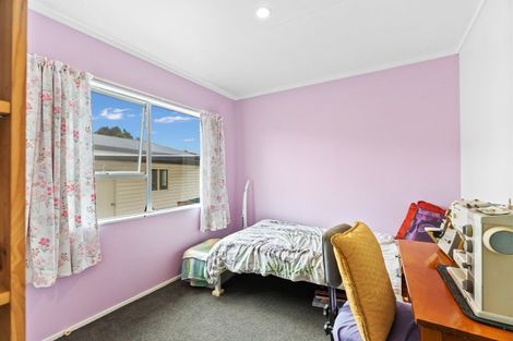 Photo of property in 1 Belton Place, Hikurangi, 0114