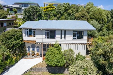 Photo of property in 5 Brora Crescent, Papakowhai, Porirua, 5024