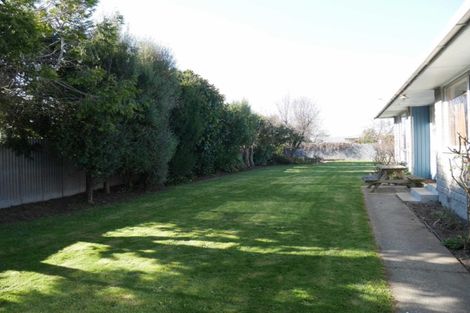 Photo of property in 22 Roswell Place, Islington, Christchurch, 8042