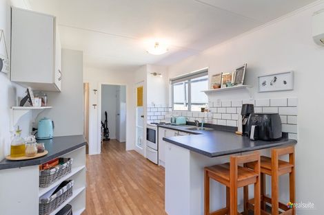 Photo of property in 14 Vista Crescent, Maoribank, Upper Hutt, 5018