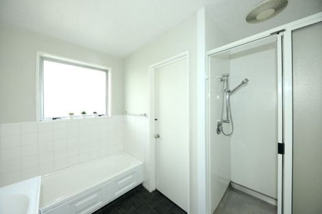 Photo of property in 10 Te Maru Place, Redwood, Christchurch, 8051