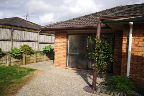 Photo of property in 20 Erne Crescent, East Tamaki, Auckland, 2016