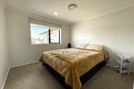 Photo of property in 26 Honeyfield Drive, Whalers Gate, New Plymouth, 4310