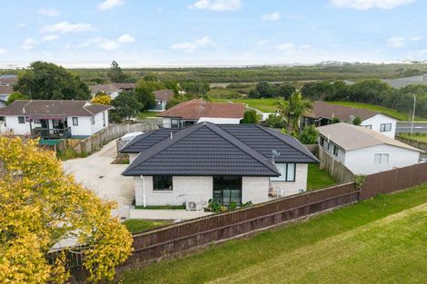 Photo of property in 82a Finlayson Avenue, Clendon Park, Auckland, 2103
