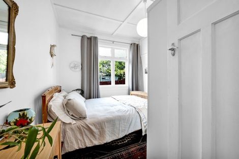 Photo of property in 19 Gaine Street, New Plymouth, 4310