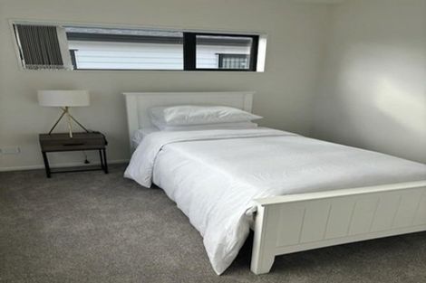 Photo of property in 35b Edmund Hillary Avenue, Papakura, 2110