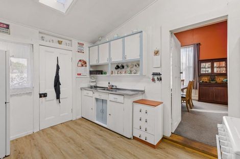 Photo of property in 2 Rintoul Street, Westport, 7825