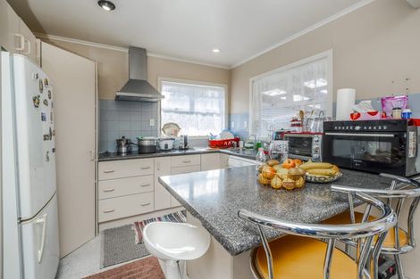 Photo of property in 33 Bunnythorpe Road, Papakura, 2110