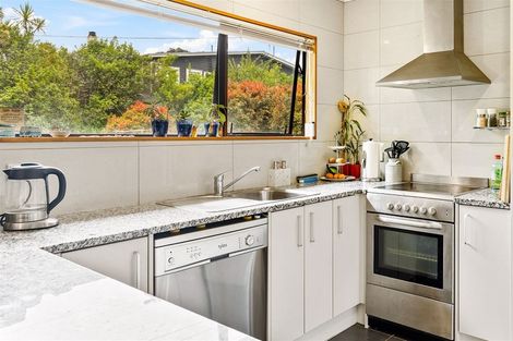 Photo of property in 3/203 Lake Road, Belmont, Auckland, 0622