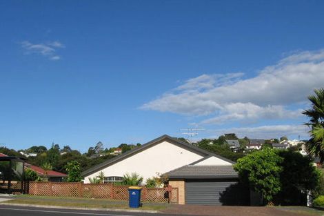 Photo of property in 46 Caribbean Drive, Unsworth Heights, Auckland, 0632