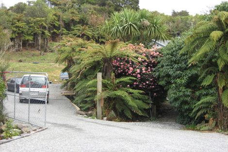 Photo of property in 15 South Street, Runanga, 7803