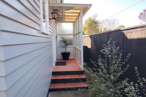 Photo of property in 6 Coates Grove, Silverstream, Upper Hutt, 5019