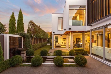 Photo of property in 54 Office Road, Merivale, Christchurch, 8014