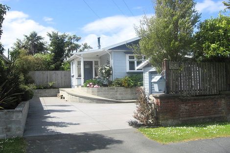 Photo of property in 93 Martin Avenue, Beckenham, Christchurch, 8023