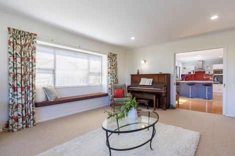 Photo of property in 16 San Vito Place, Paraparaumu Beach, Paraparaumu, 5032