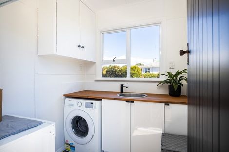 Photo of property in 88 South Road, Blagdon, New Plymouth, 4310